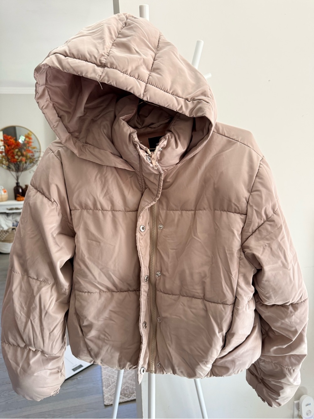 Forever 21 Hooded Puffer Jacket in tan cream size S
